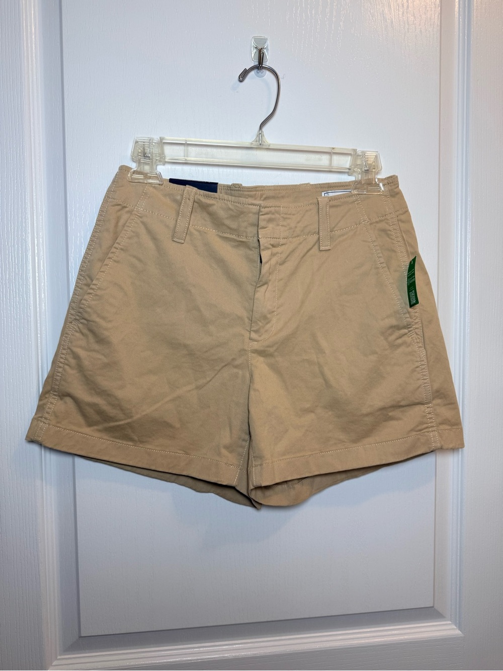 Gap Downtown Khaki Shorts Womens Sand Tan Size 4 . 4” inseam